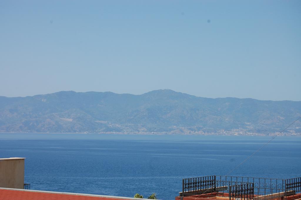 B&B H224 Reggio Calabria Exterior photo